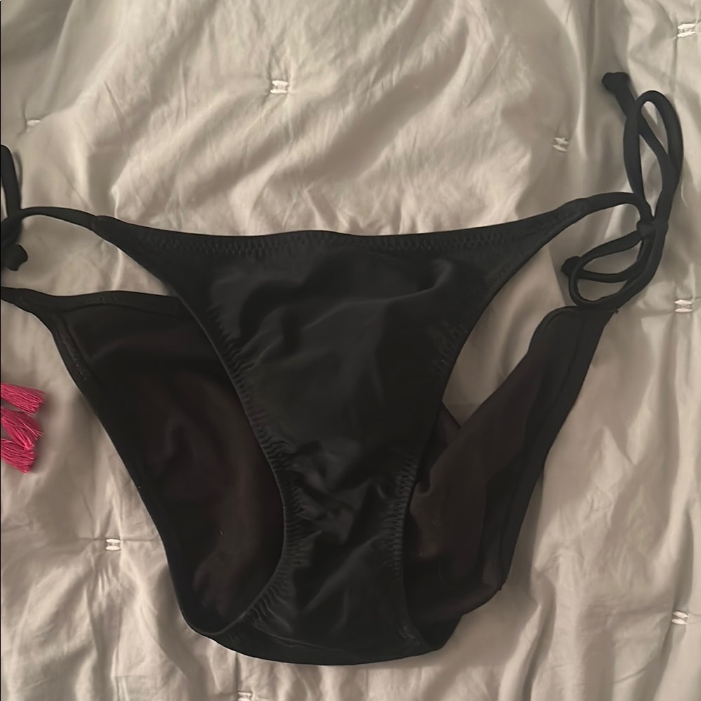 Old Navy black string bikini bottom NWT